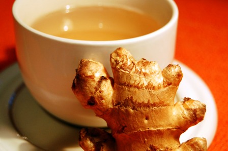 EL-JENGIBRE-ES-BUENO-PARA-LA-GASTRITIS-PREPARACION-EN-CASA